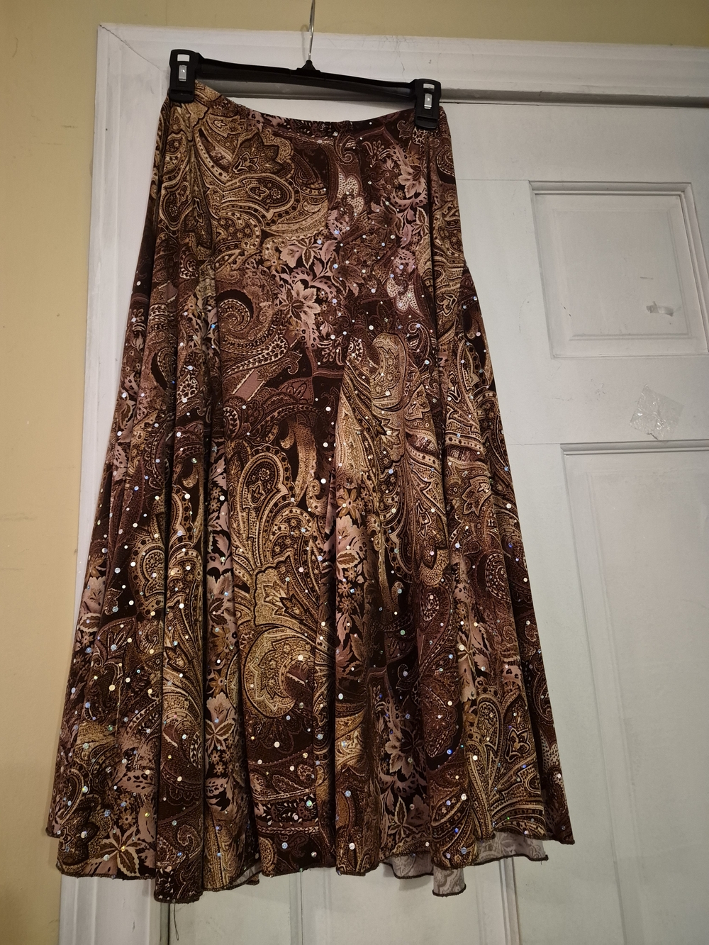 OBJLX Women's Brown Floral With Sequin Decor Skirt Size Small - Picture 3 of 12
